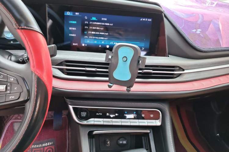 Used CHANGAN CS55PLUS 2020 1.5T Automatic Colorful Model Audio And AC Panel