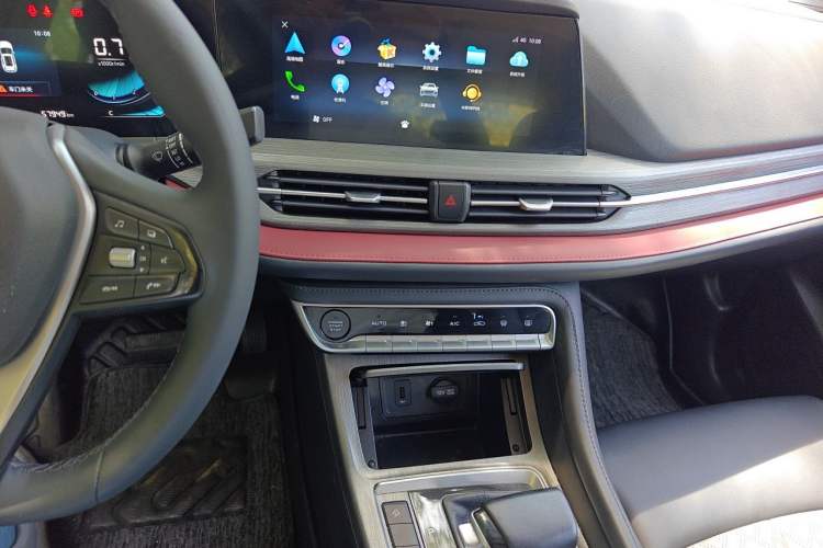 Used CHANGAN CS55PLUS 2020 1.5T Automatic Colorful Model Audio And AC Panel