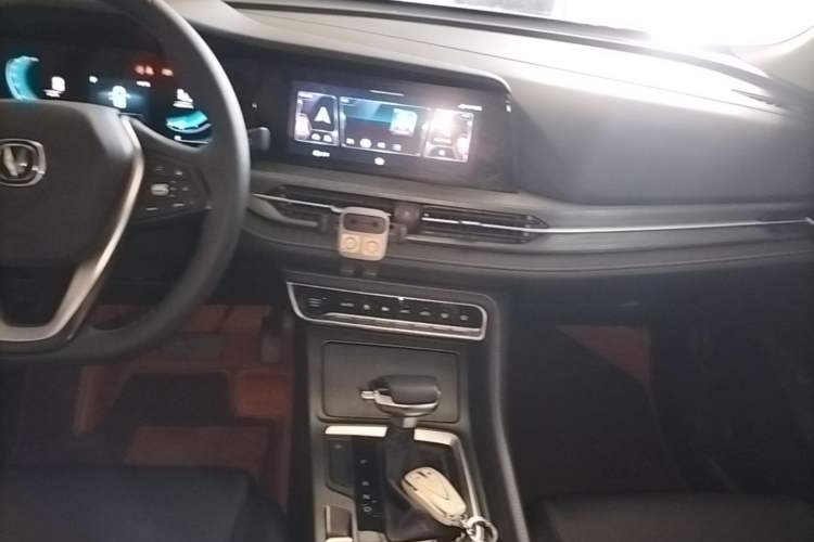 Used CHANGAN CS55PLUS 2020 1.5T Automatic Colorful Model Audio And AC Panel