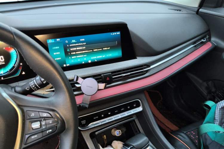 Used CHANGAN CS55PLUS 2020 1.5T Automatic Colorful Model Audio And AC Panel