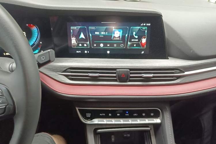 Used CHANGAN CS55PLUS 2020 1.5T Automatic Colorful Model Audio And AC Panel