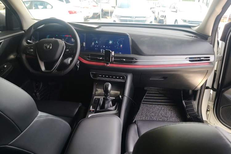 Used CHANGAN CS55PLUS 2020 1.5T Manual Colorful Model Center Console