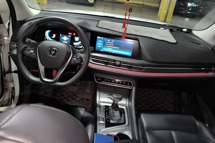 Used CHANGAN CS55PLUS 2020 1.5T Automatic Colorful Model Center Console