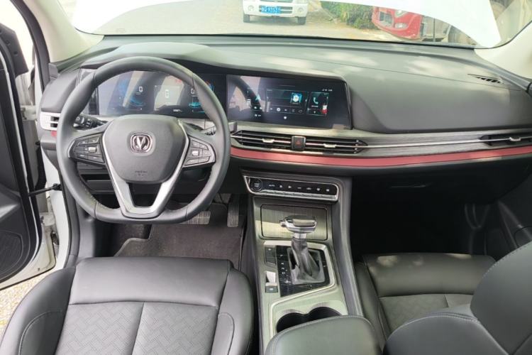 Used CHANGAN CS55PLUS 2020 1.5T Automatic Colorful Model Center Console