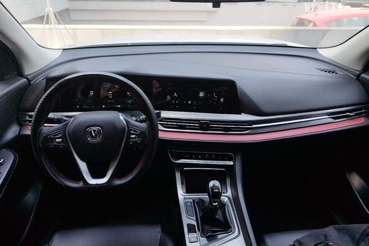 Used CHANGAN CS55PLUS 2020 1.5T Manual Colorful Model Center Console