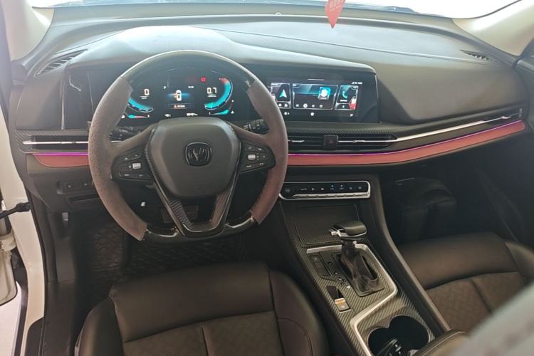 Used CHANGAN CS55PLUS 2020 1.5T Automatic Colorful Model Center Console