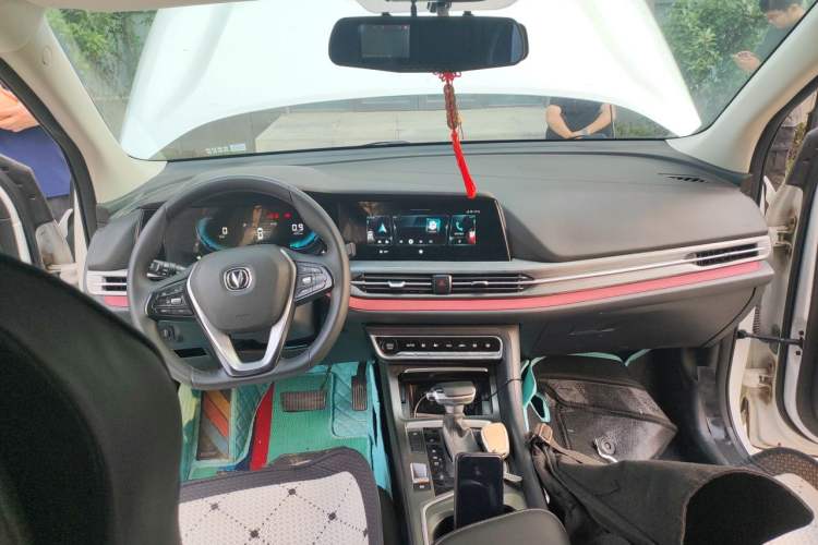 Used CHANGAN CS55PLUS 2020 1.5T Automatic Colorful Model Center Console
