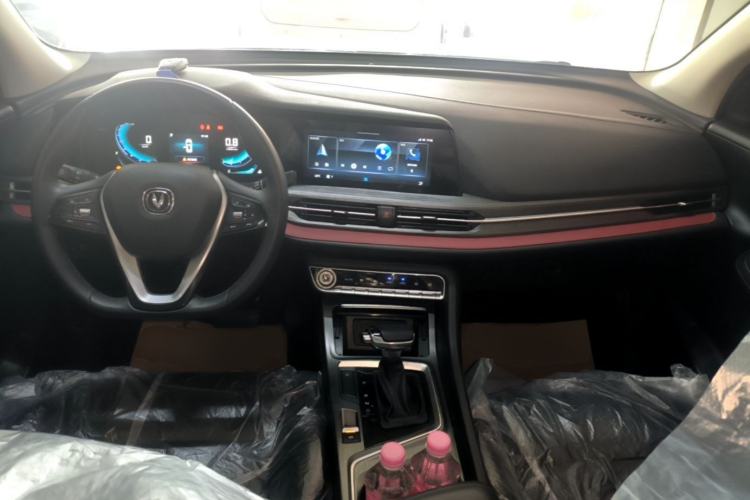 Used CHANGAN CS55PLUS 2020 1.5T Automatic Colorful Model Center Console
