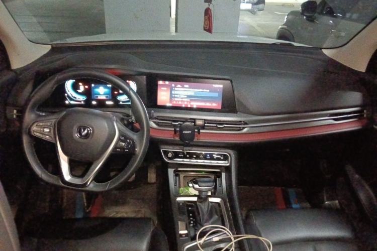Used CHANGAN CS55PLUS 2020 1.5T Automatic Colorful Model Center Console