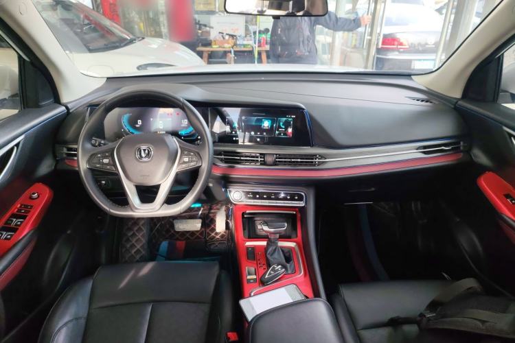 Used CHANGAN CS55PLUS 2020 1.5T Automatic Colorful Model Center Console