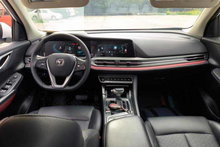 Used CHANGAN CS55PLUS 2020 1.5T Automatic Colorful Model Center Console