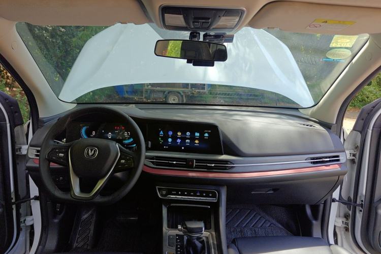 Used CHANGAN CS55PLUS 2020 1.5T Automatic Colorful Model Center Console