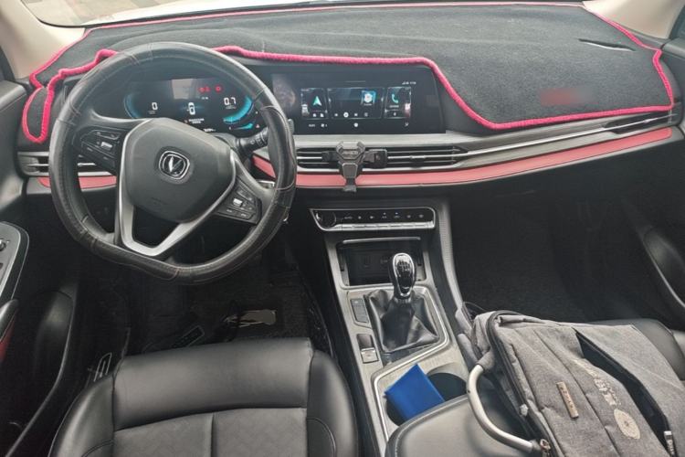 Used CHANGAN CS55PLUS 2020 1.5T Manual Colorful Model Center Console