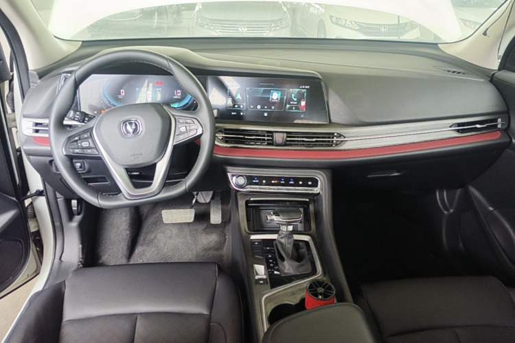 Used CHANGAN CS55PLUS 2020 1.5T Automatic Colorful Model Center Console
