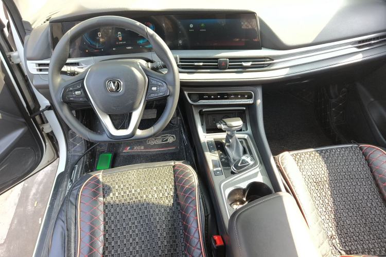 Used CHANGAN CS55PLUS 2020 1.5T Automatic Xuan Dong Edition Center Console