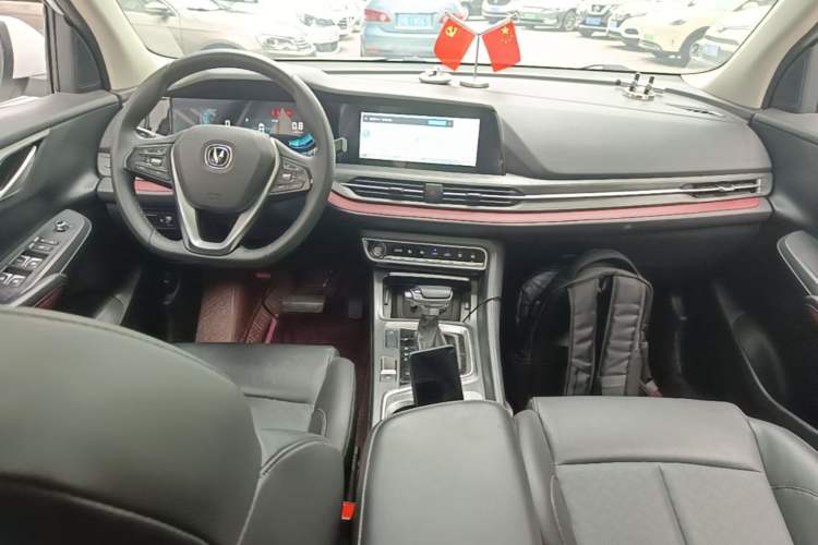 Used CHANGAN CS55PLUS 2020 1.5T Automatic Colorful Model Center Console