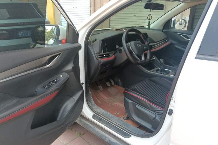 Used CHANGAN CS55PLUS 2020 1.5T Manual Colorful Model Driver Seat