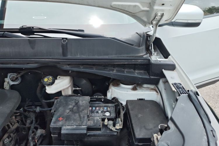 Used CHANGAN CS55PLUS 2020 1.5T Automatic Colorful Model Engine Bay Left
