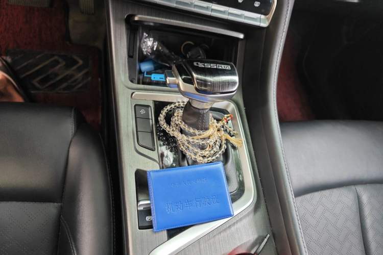 Used CHANGAN CS55PLUS 2020 1.5T Automatic Colorful Model Gear Lever