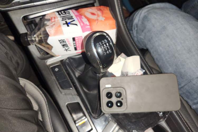 Used CHANGAN CS55PLUS 2020 1.5T Manual Colorful Model Gear Lever