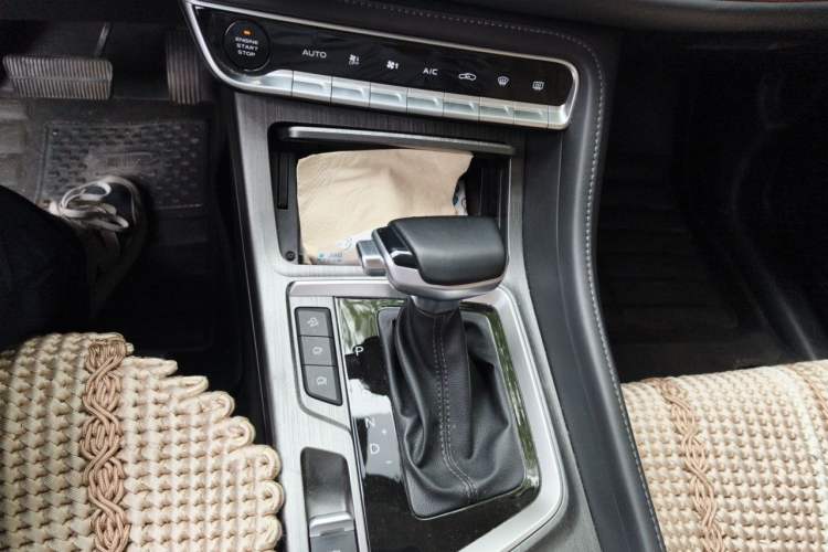 Used CHANGAN CS55PLUS 2020 1.5T Automatic Xuan Dong Edition Gear Lever