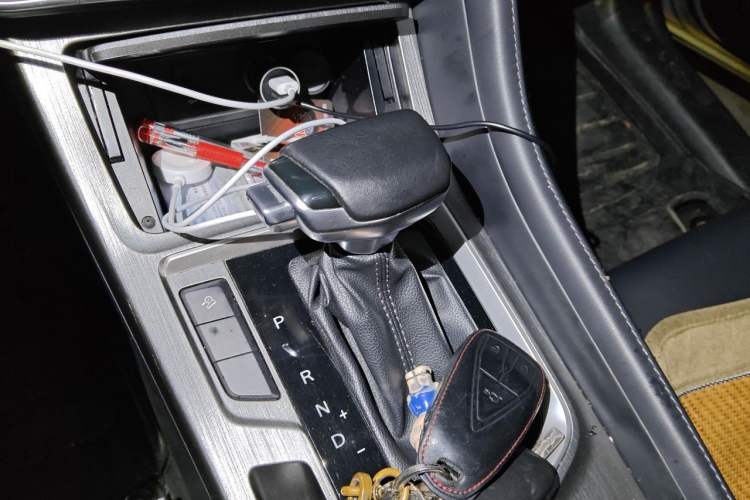 Used CHANGAN CS55PLUS 2020 1.5T Automatic Colorful Model Gear Lever