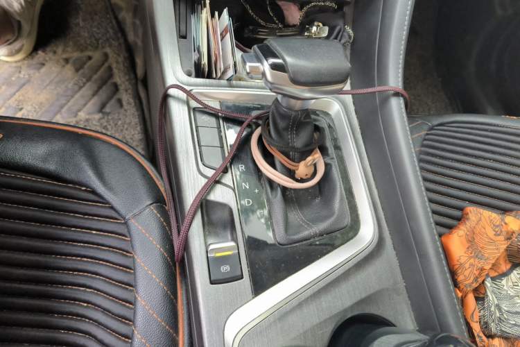 Used CHANGAN CS55PLUS 2020 1.5T Automatic Colorful Model Gear Lever