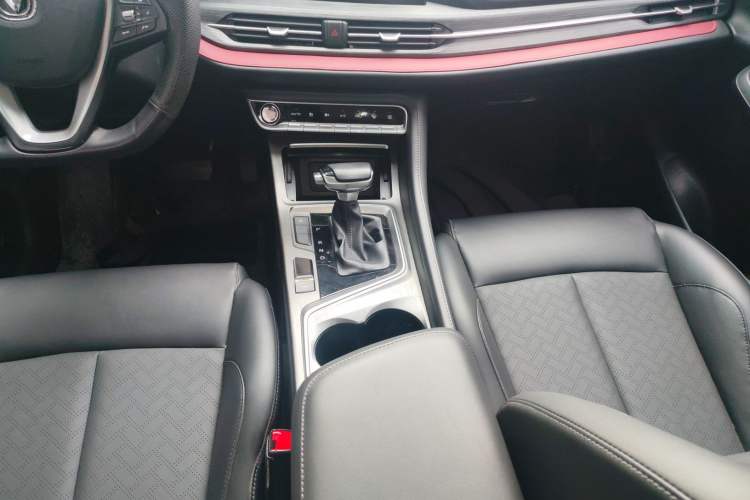 Used CHANGAN CS55PLUS 2020 1.5T Automatic Colorful Model Gear Lever