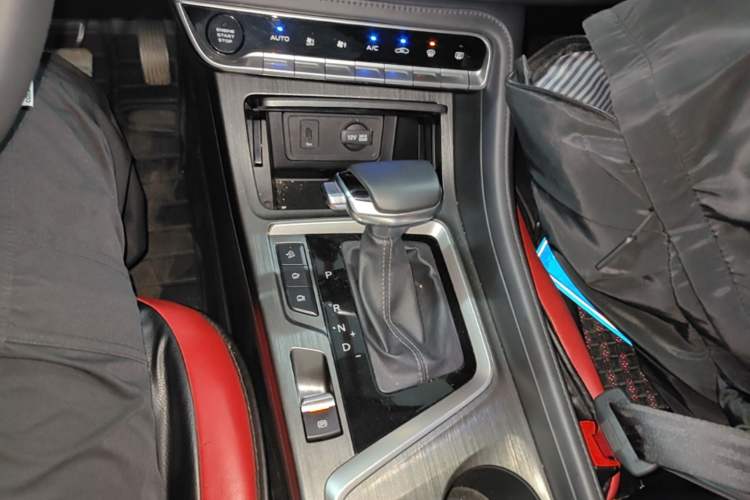 Used CHANGAN CS55PLUS 2020 1.5T Automatic Xuan Dong Edition Gear Lever