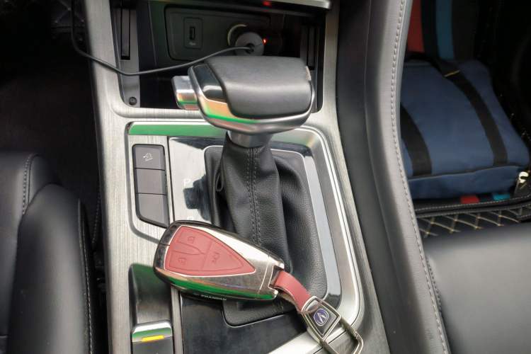 Used CHANGAN CS55PLUS 2020 1.5T Automatic Colorful Model Gear Lever