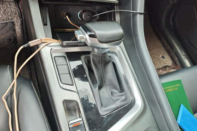 Used CHANGAN CS55PLUS 2020 1.5T Automatic Colorful Model Gear Lever