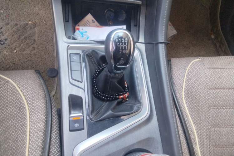 Used CHANGAN CS55PLUS 2020 1.5T Manual Colorful Model Gear Lever