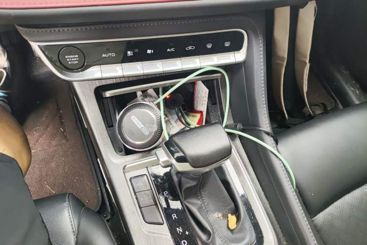Used CHANGAN CS55PLUS 2020 1.5T Automatic Colorful Model Gear Lever