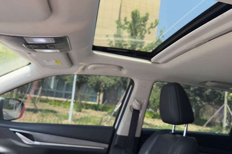 Used CHANGAN CS55PLUS 2020 1.5T Manual Colorful Model Headliner