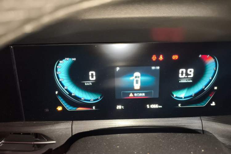 Used CHANGAN CS55PLUS 2020 1.5T Automatic Colorful Model Instrument Cluster