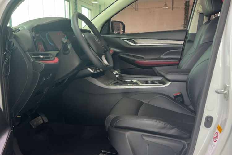 Used CHANGAN CS55PLUS 2020 1.5T Automatic Colorful Model Interior 1