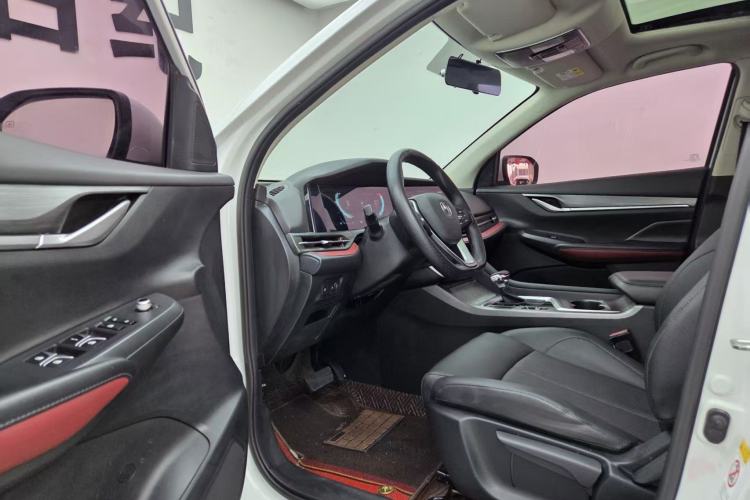 Used CHANGAN CS55PLUS 2020 1.5T Automatic Colorful Model Interior 4