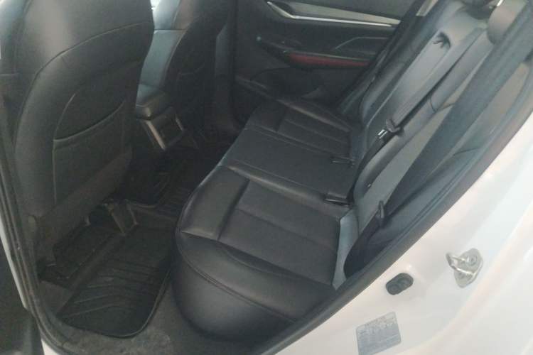 Used CHANGAN CS55PLUS 2020 1.5T Manual Colorful Model Interior 4