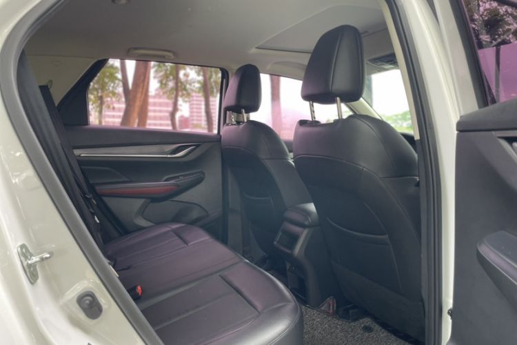 Used CHANGAN CS55PLUS 2020 1.5T Automatic Colorful Model Interior 6