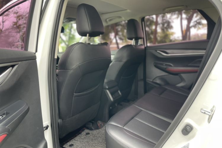 Used CHANGAN CS55PLUS 2020 1.5T Automatic Colorful Model Interior 9
