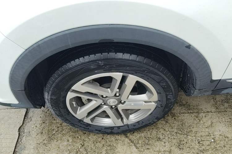 Used CHANGAN CS55PLUS 2020 1.5T Automatic Colorful Model Left Front Wheel Hub