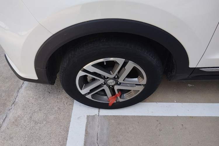 Used CHANGAN CS55PLUS 2020 1.5T Manual Colorful Model Left Front Wheel Hub