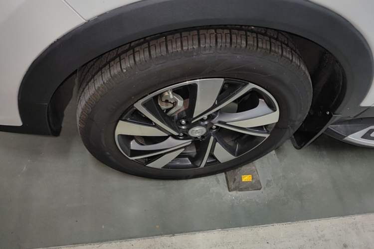 Used CHANGAN CS55PLUS 2020 1.5T Automatic Xuan Dong Edition Left Front Wheel Hub