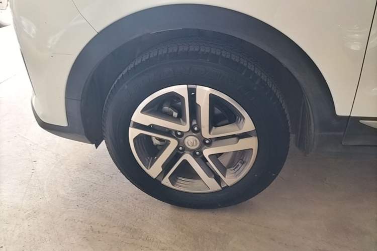 Used CHANGAN CS55PLUS 2020 1.5T Automatic Colorful Model Left Front Wheel Hub
