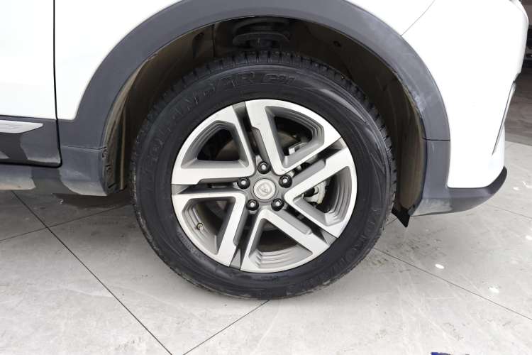 Used CHANGAN CS55PLUS 2020 1.5T Automatic Colorful Model Left Front Wheel Hub
