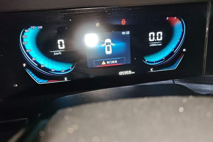 Used CHANGAN CS55PLUS 2020 1.5T Manual Colorful Model Odometer Close Up