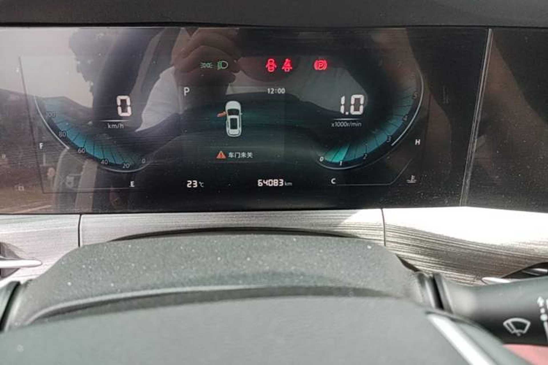 Used CHANGAN CS55PLUS 2020 1.5T Automatic Colorful Model Odometer Close Up