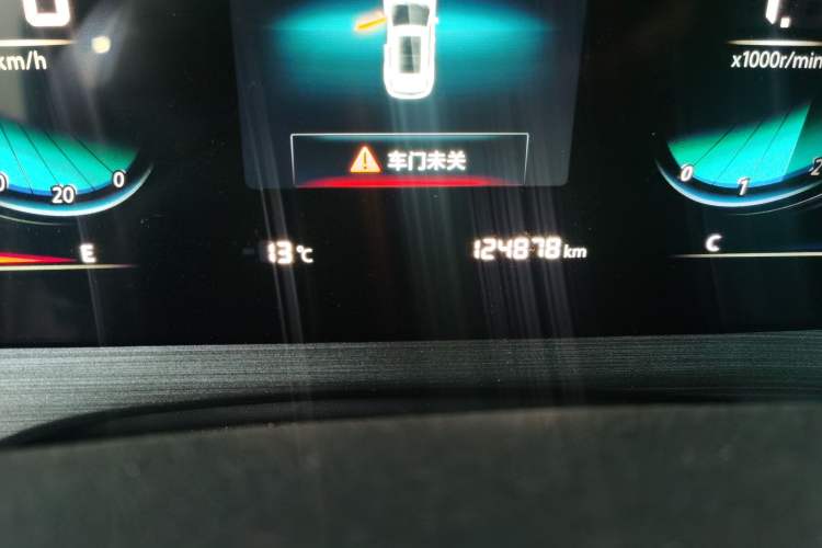 Used CHANGAN CS55PLUS 2020 1.5T Manual Colorful Model Odometer Close Up