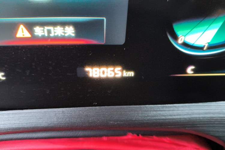 Used CHANGAN CS55PLUS 2020 1.5T Automatic Colorful Model Odometer Close Up