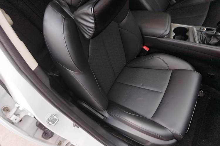 Used CHANGAN CS55PLUS 2020 1.5T Manual Colorful Model Right Front Seat